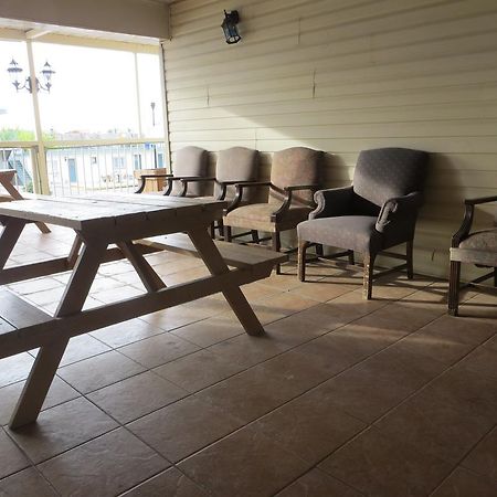 Villa Nova Motel Уасага Бийч Екстериор снимка