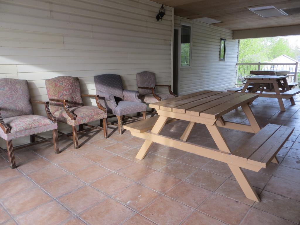 Villa Nova Motel Уасага Бийч Екстериор снимка