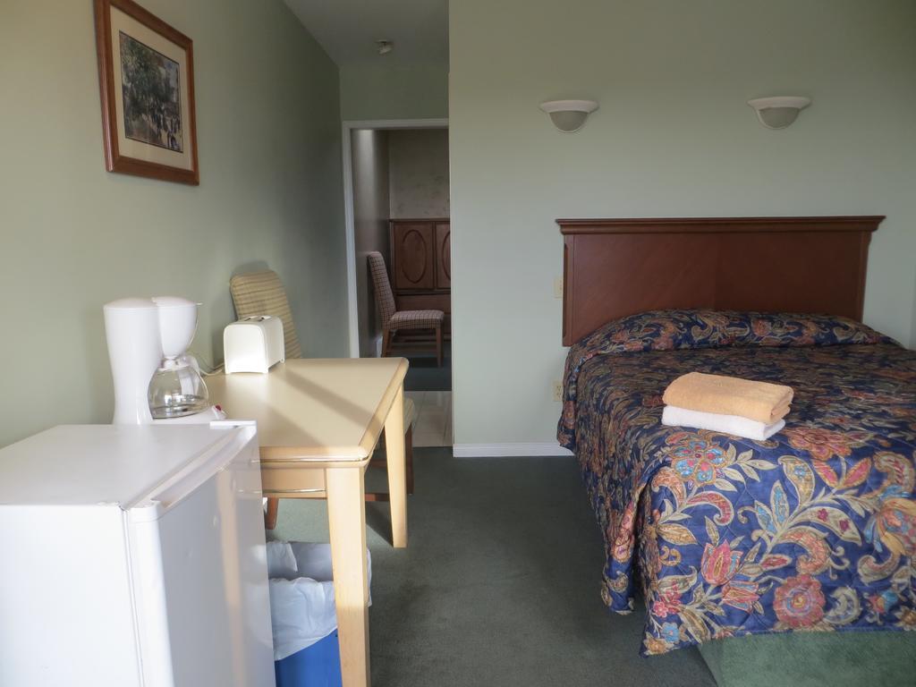 Villa Nova Motel Уасага Бийч Стая снимка