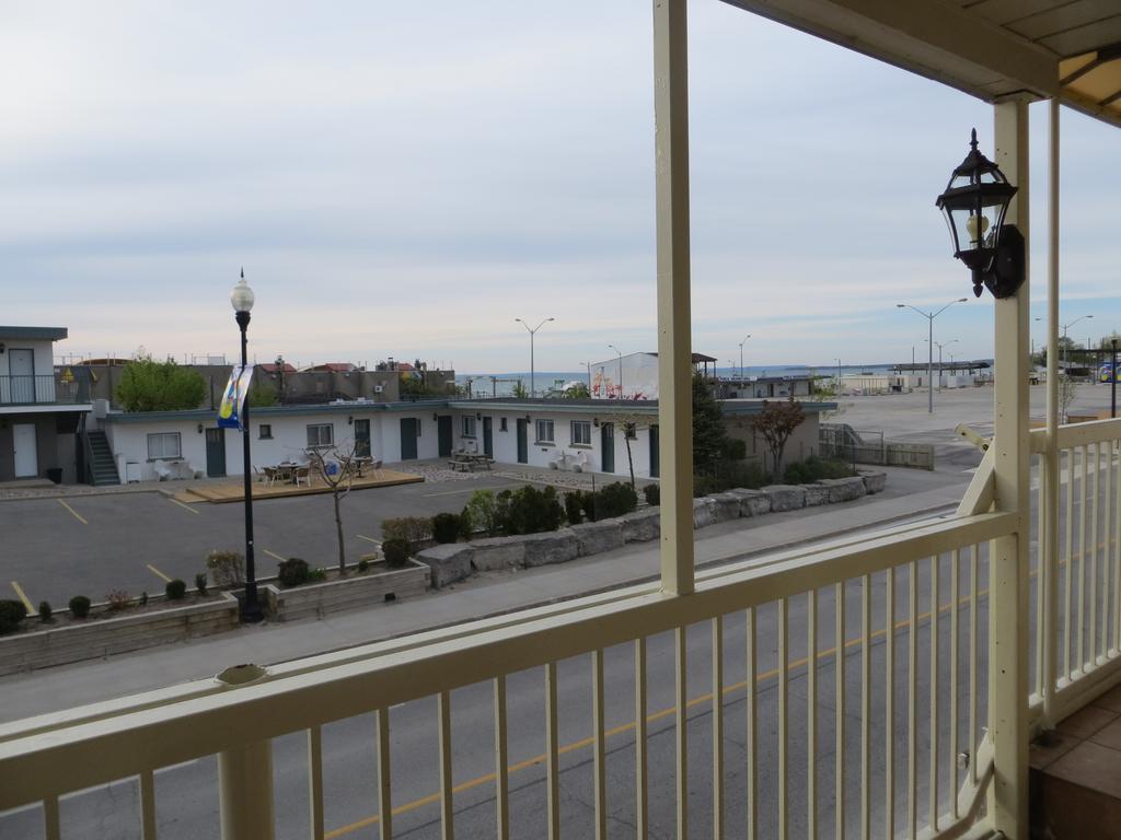 Villa Nova Motel Уасага Бийч Екстериор снимка