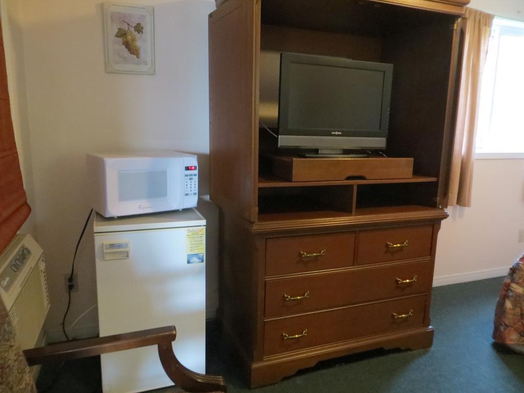 Villa Nova Motel Уасага Бийч Екстериор снимка
