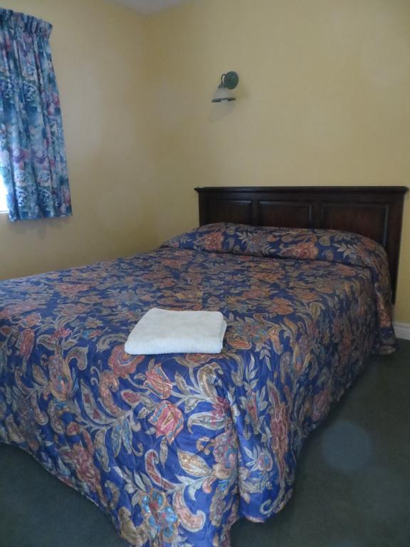 Villa Nova Motel Уасага Бийч Екстериор снимка