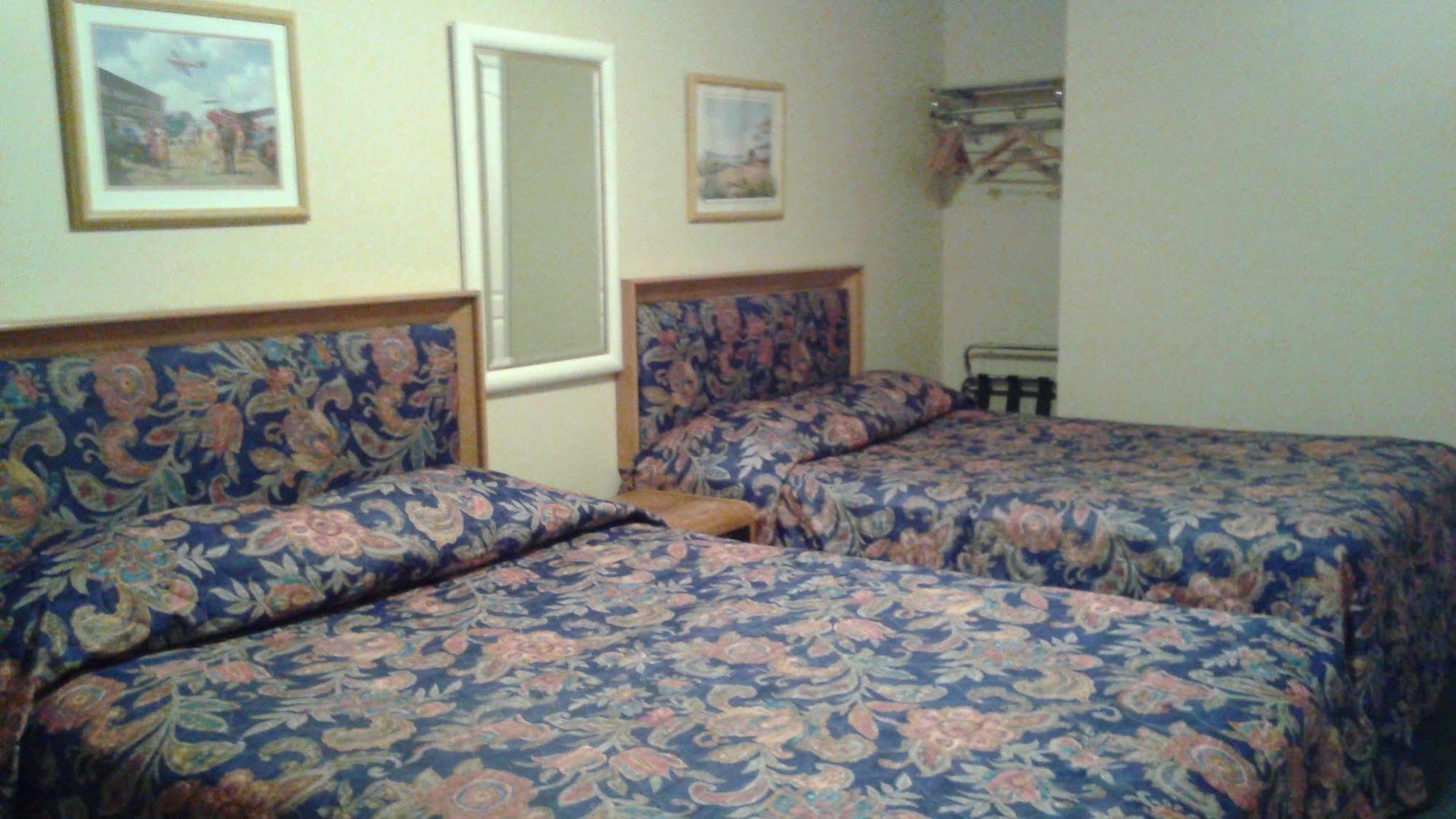 Villa Nova Motel Уасага Бийч Екстериор снимка