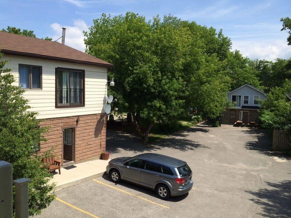 Villa Nova Motel Уасага Бийч Екстериор снимка